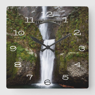 Multnomah Falls in the Columbia Gorge Quadratische Wanduhr