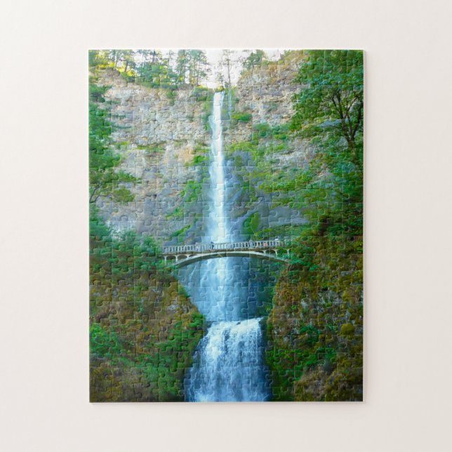 Multnomah Falls Oregon. Puzzle (Vertikal)