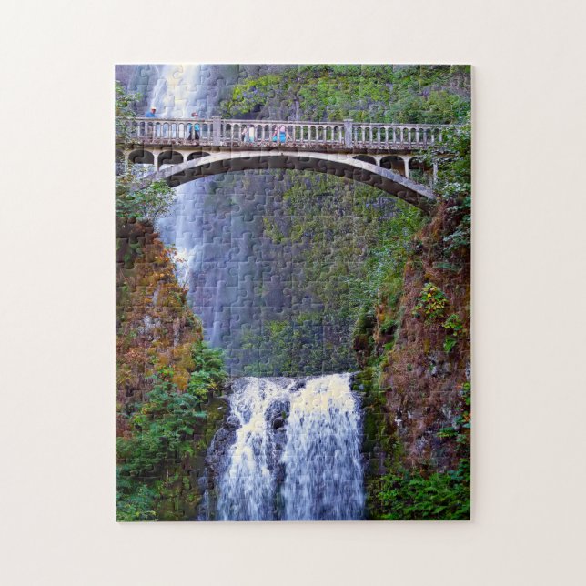 Multnomah Falls Oregon. Puzzle (Vertikal)