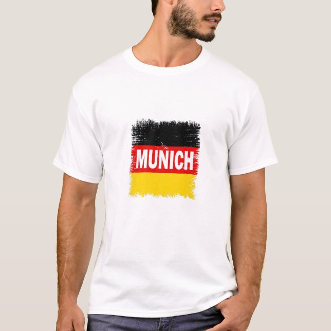 München - Deutschland mit deutscher Flagge T-Shirt (Vorderseite)