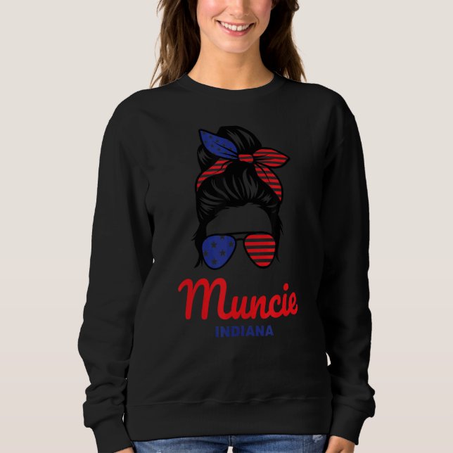 Muncie Indiana Retro Messy Bun Sweatshirt (Vorderseite)