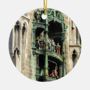 munich ins rathaus glockenspiel keramikornament