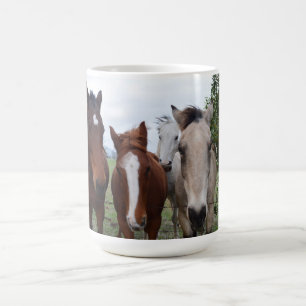 Munteres Haar: Erfreuliche Pferdeschwierigkeiten, Kaffeetasse
