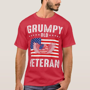 Mürrischer alter patriotischer Veteran Militär Vet T-Shirt
