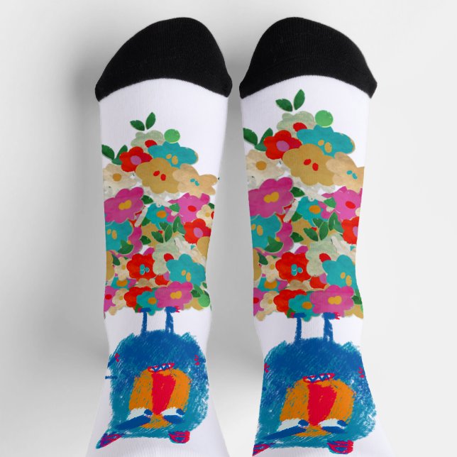 Mürrischer Riese auf Pastellblüten Socken (Oben)