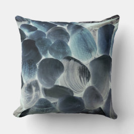 Muschel der Austern im Meer, Farben in Grau und Bl Kissen
