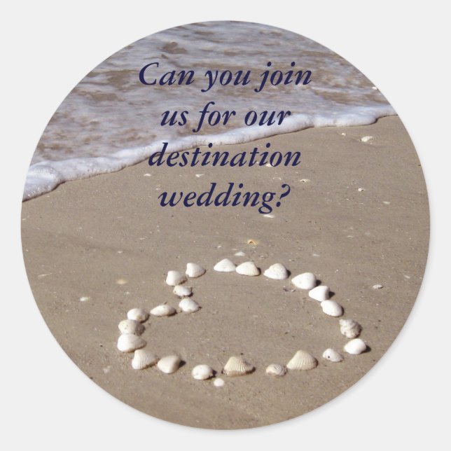 Muschel Herz am Sandstrand Runder Aufkleber (Vorderseite)