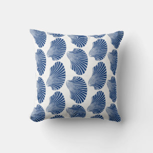 Muschel in Scallop, Print, Indigo und Weiß Kissen