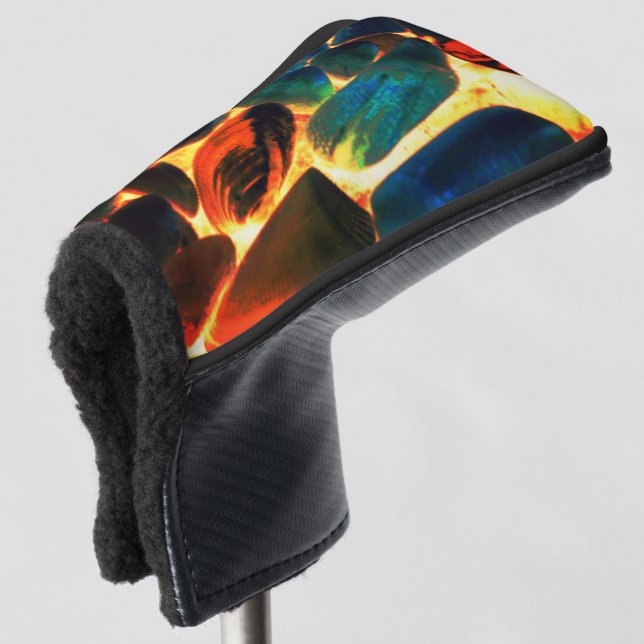 Muschel von Austern auf rotem Vulkangestein oder i Golf Headcover (3/4 Vorderseite)