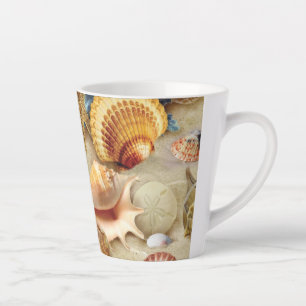 Muscheln am Strand Milchtasse