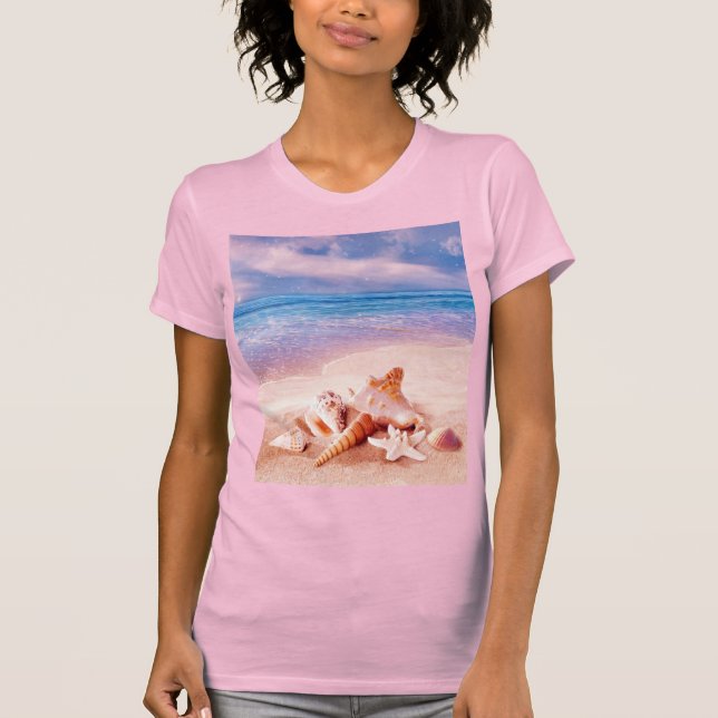 Muscheln am Strand T-Shirt (Vorderseite)