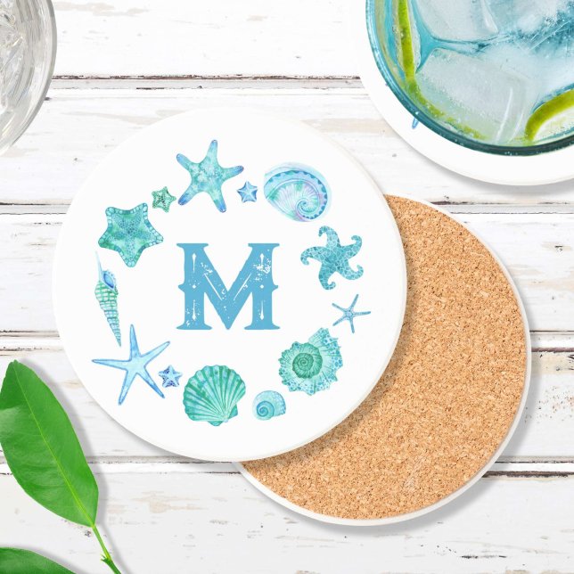 Muscheln an der Küste und Starfish Mit Monogramm Getränkeuntersetzer (Beach Coastal Sea Shells and Starfish Monogrammed Coaster)