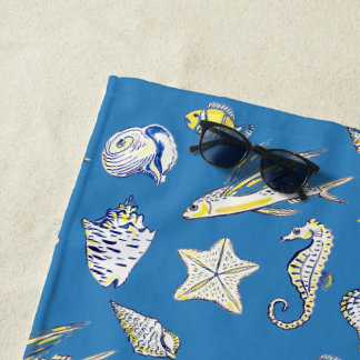Muscheln und Meereskreaturen Strandtuch