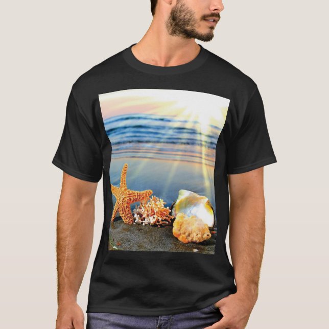 Muscheln und Seestern am Strand T-Shirt (Vorderseite)