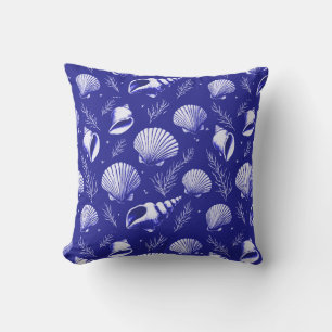 Muscheln und Seetang in Navyblau und Weiß Kissen