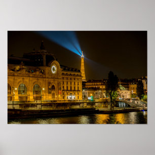 Musée d'Orsay in Paris nachts Poster