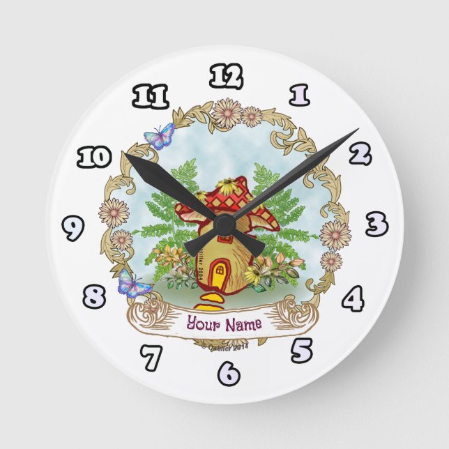 Mushroom House Runde Wanduhr (Vorderseite)