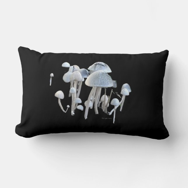 Mushrooms Throw Pillow Lendenkissen (Vorderseite)