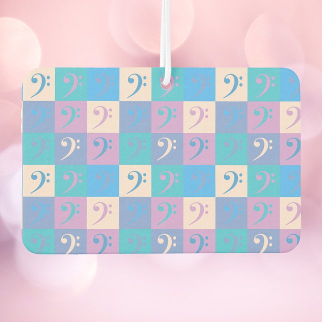 Music Bass Clef Pattern Pastel Autolufterfrischer (An air freshener with a pattern of pastel color bass clefs.)