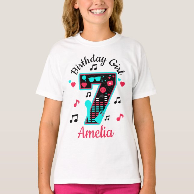 Music Birthday Girl SEVEN 7 | Benutzerdefiniertes  T-Shirt (Vorderseite)