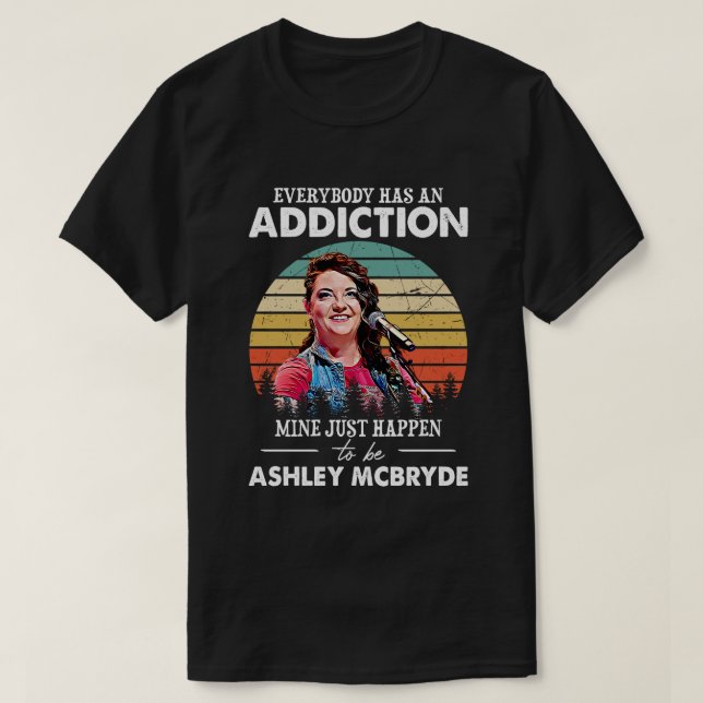 Music Gift Mine kommt gerade zu Ashley McBryde T-Shirt (Design vorne)