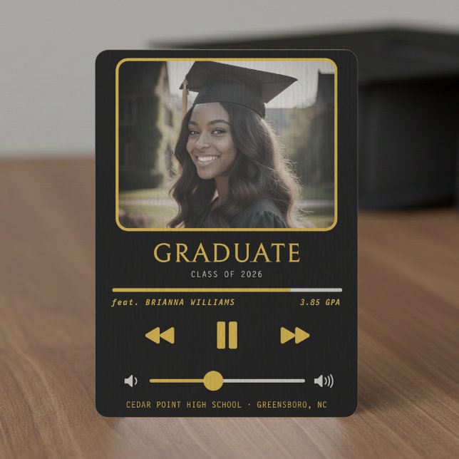 Music MP3 Player Black & Gold Graduation Ankündigung (Von Creator hochgeladen)