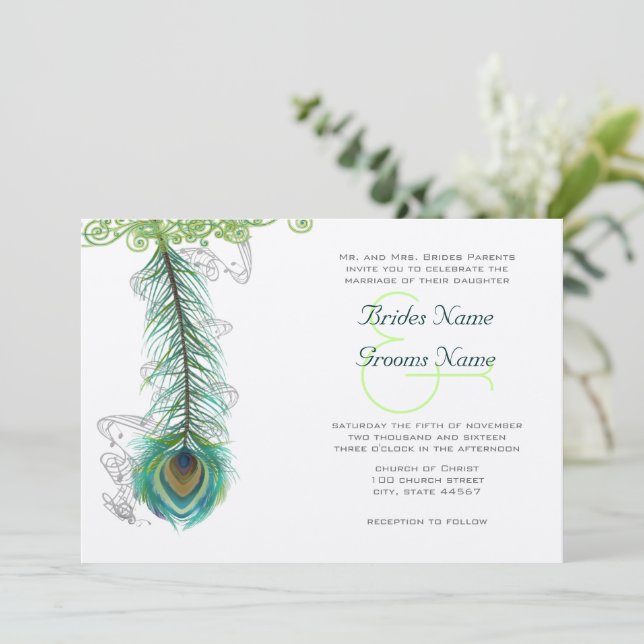 Musical Peacock Feather Dark Wedidning Einladung (Stehend Vorderseite)