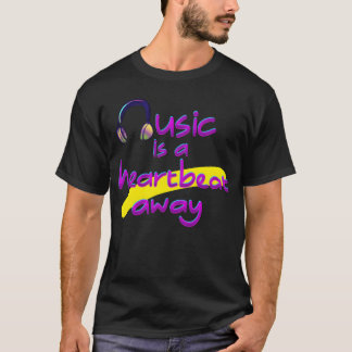 Musik ist ein Herzschlag entfernt vintage T-Shirt