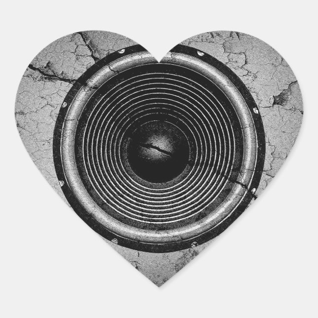 Musik-Lautsprecher an einer knackigen Wand Herz-Aufkleber (Vorderseite)