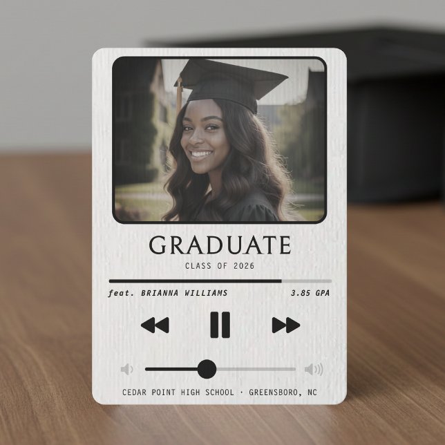 Musik-MP3-Player Weiße Abschlussfeier Ankündigung (Music MP3 Player White Graduation Announcement
)