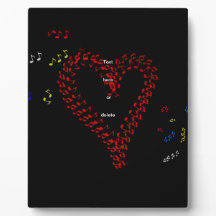 Musikalische Noten des Roten Herzens