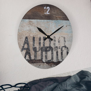 Musikliebhaber im urbanen Loft-Stil Große Wanduhr