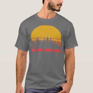 Muskie Pine Forest Treeline Muskie Fischen T-Shirt