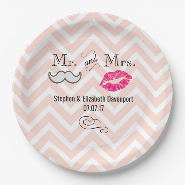 Mustache & Lips Mr. & Mrs Peach Zickzack Wedding Pappteller (Vorderseite)