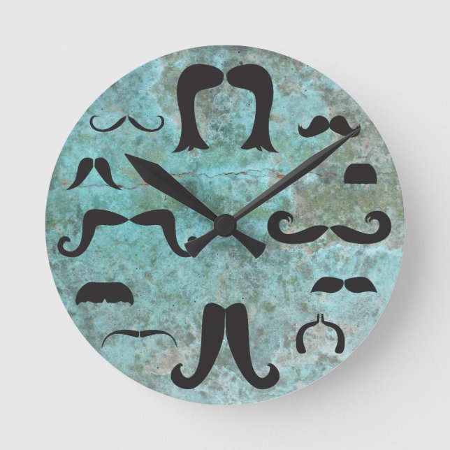 Mustache Mania Turquoise Wall Clock Runde Wanduhr (Vorderseite)