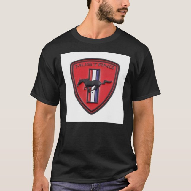 Mustang Logo Shield  Classic T-Shirt (Vorderseite)