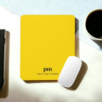 Mustard Yellow Simple Minimal Monogram und Name Mousepad