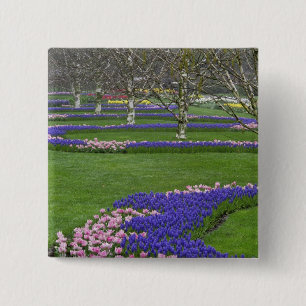 Muster aus Tulpen und Traubenhyazinthenblüten, 4 Button