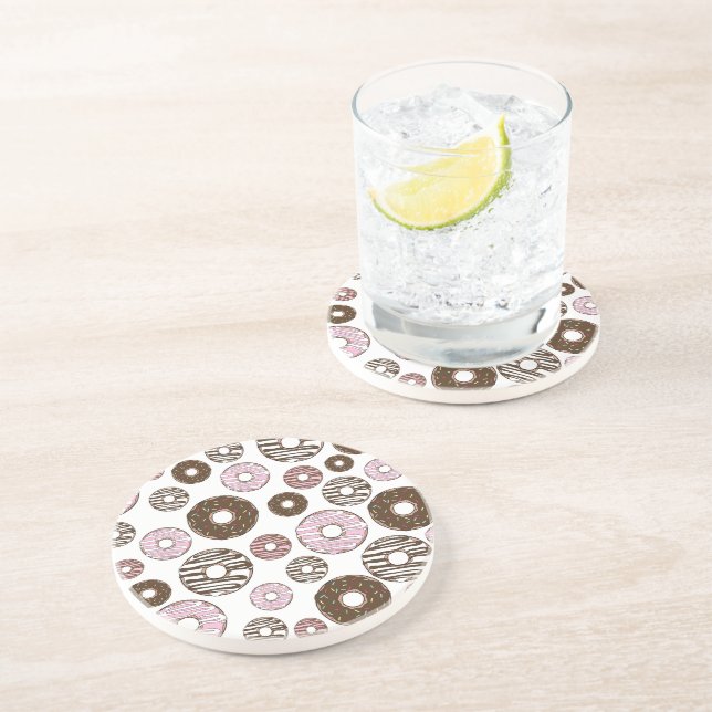 Muster der Donuts, rosa Donuts, braune Donuts Getränkeuntersetzer (Seite)