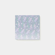 Muster der Lavendelfelder im Lila