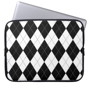 Muster der Schwarz-weißen geometrischen Raute Laptopschutzhülle