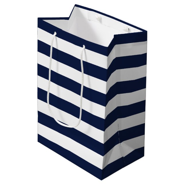 Muster der weißen Navy Blue Strips {Farbe} Mittlere Geschenktüte (Vorderseite Schrägansicht)