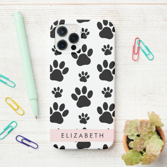 Muster, Dog Paws, Schwarz und Weiß, Ihr Name iPhone Hülle (Auf dem Schreibtisch)