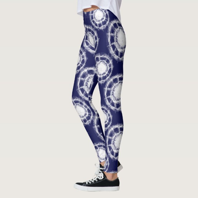 Muster für blaue und weiße Shibori-Kreise Leggings (Links)