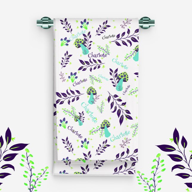 Muster für den benutzerdefinierten Baby-Namen für  Handtuch (A funny garden with mushrooms and flowers for your baby! With Custom Name!)