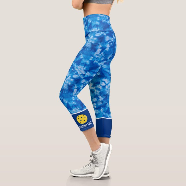 Muster für die blaue Gefärbte Krawatte von Pickleb Capri Leggings (Links)