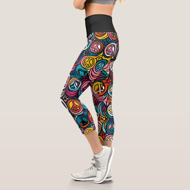 Muster für Friedenszeichen Capri Leggings (Links)