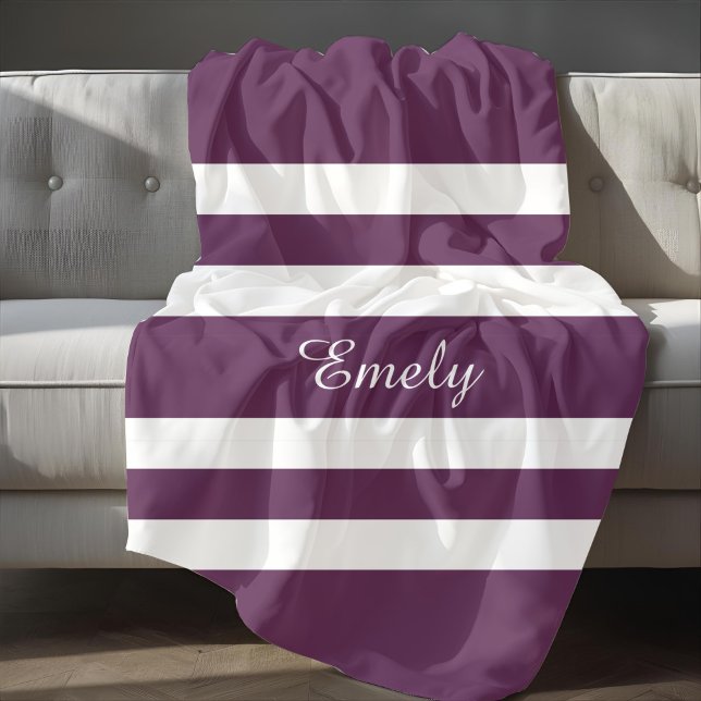 Muster für lila und weiße Streifen Fleecedecke (Purple And White Stripes Pattern Name Print Fleece Blanket)