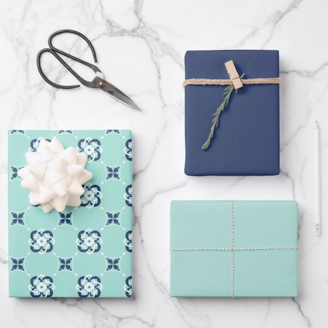 Muster für Minze und dunkelblaue Interwoven-Blume Geschenkpapier Set (Vorderseite)