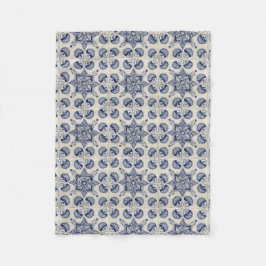 Muster für Vintage blauweiße geometrische Blume Fleecedecke